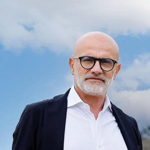 2025 10 candidato Carbini box